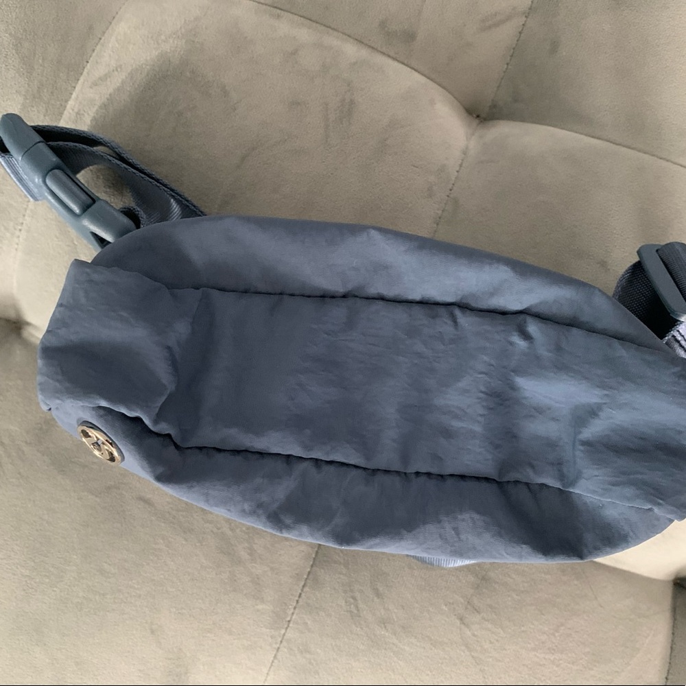 NWT ORIGINAL OG Lululemon Everywere Belt Bag Code Blue - Picture 10 of 16